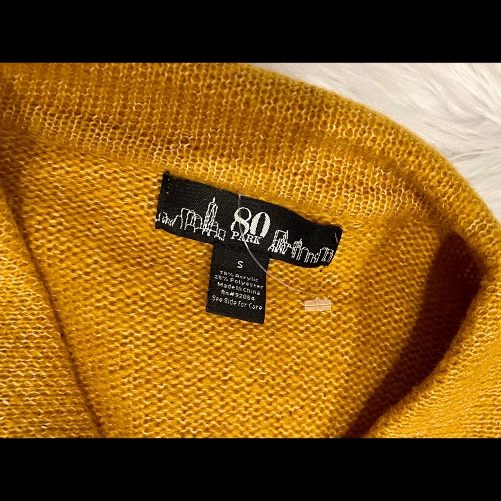 Sweter yellow - Picture 3 of 3